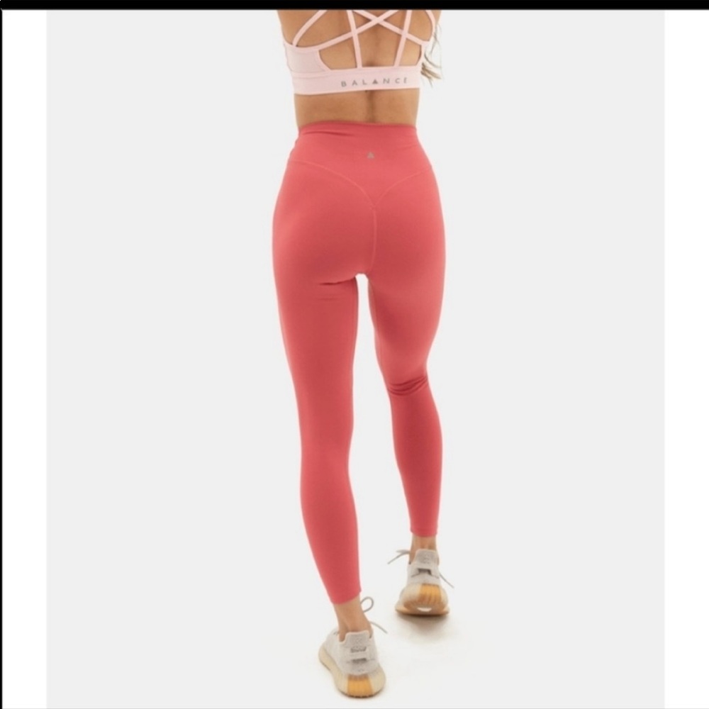 Balance Athletica Ascend leggings